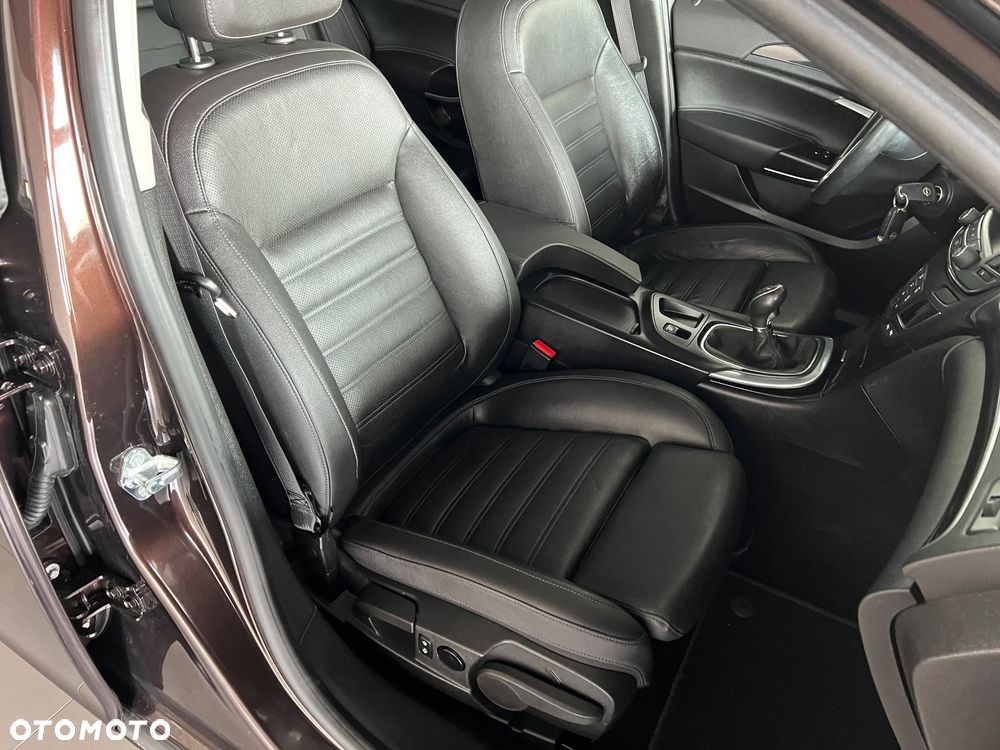 Opel Insignia - 31