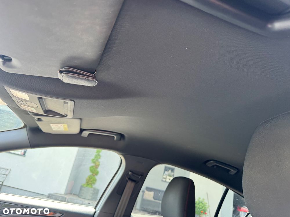 Ford Focus 1.0 EcoBoost Start-Stopp-System ST-LINE DESIGN - 14