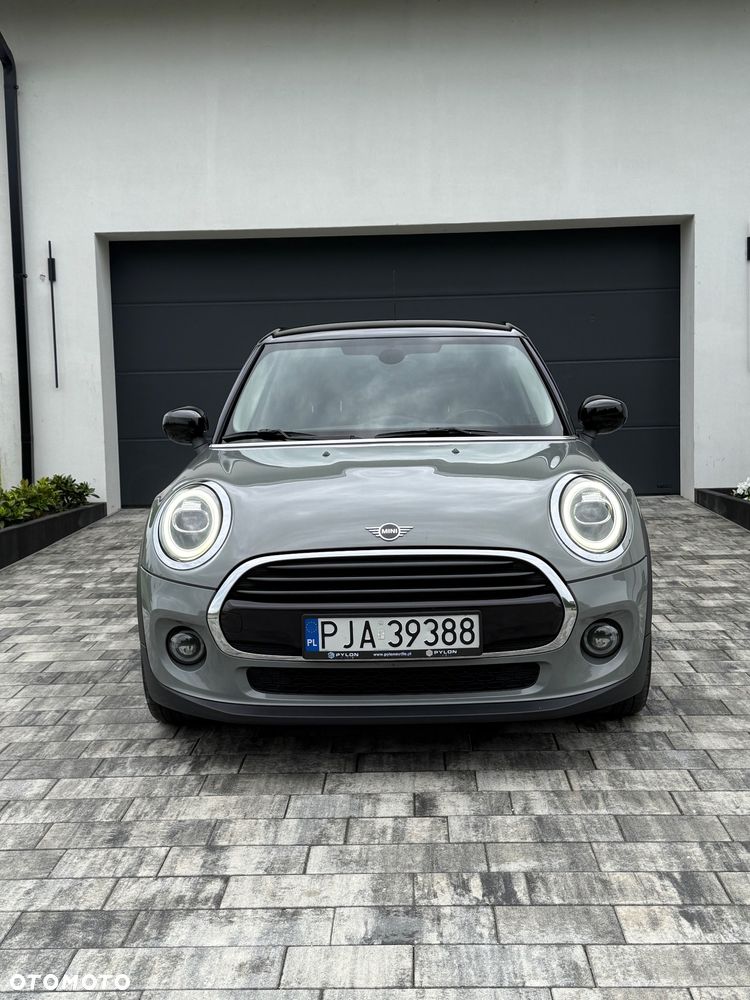 MINI Cooper Standard - 2