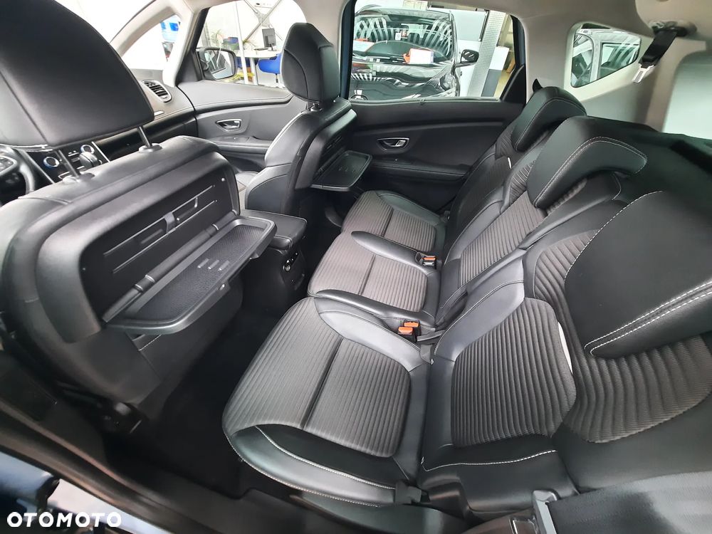 Renault Scenic TCe 140 GPF EDC INTENS - 17