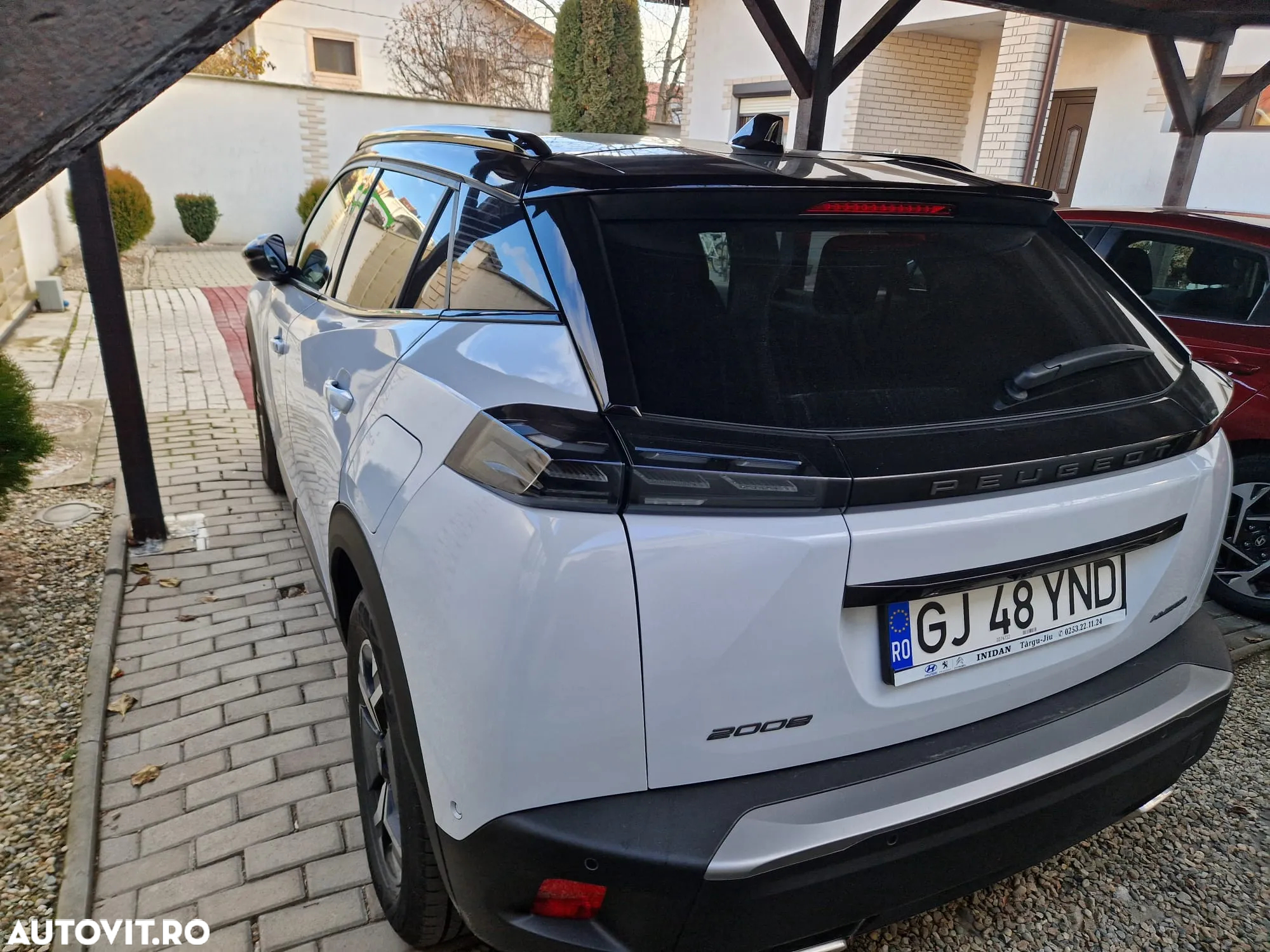 Peugeot 2008 1.2L 136 e-DCS6 MHEV GT - 5
