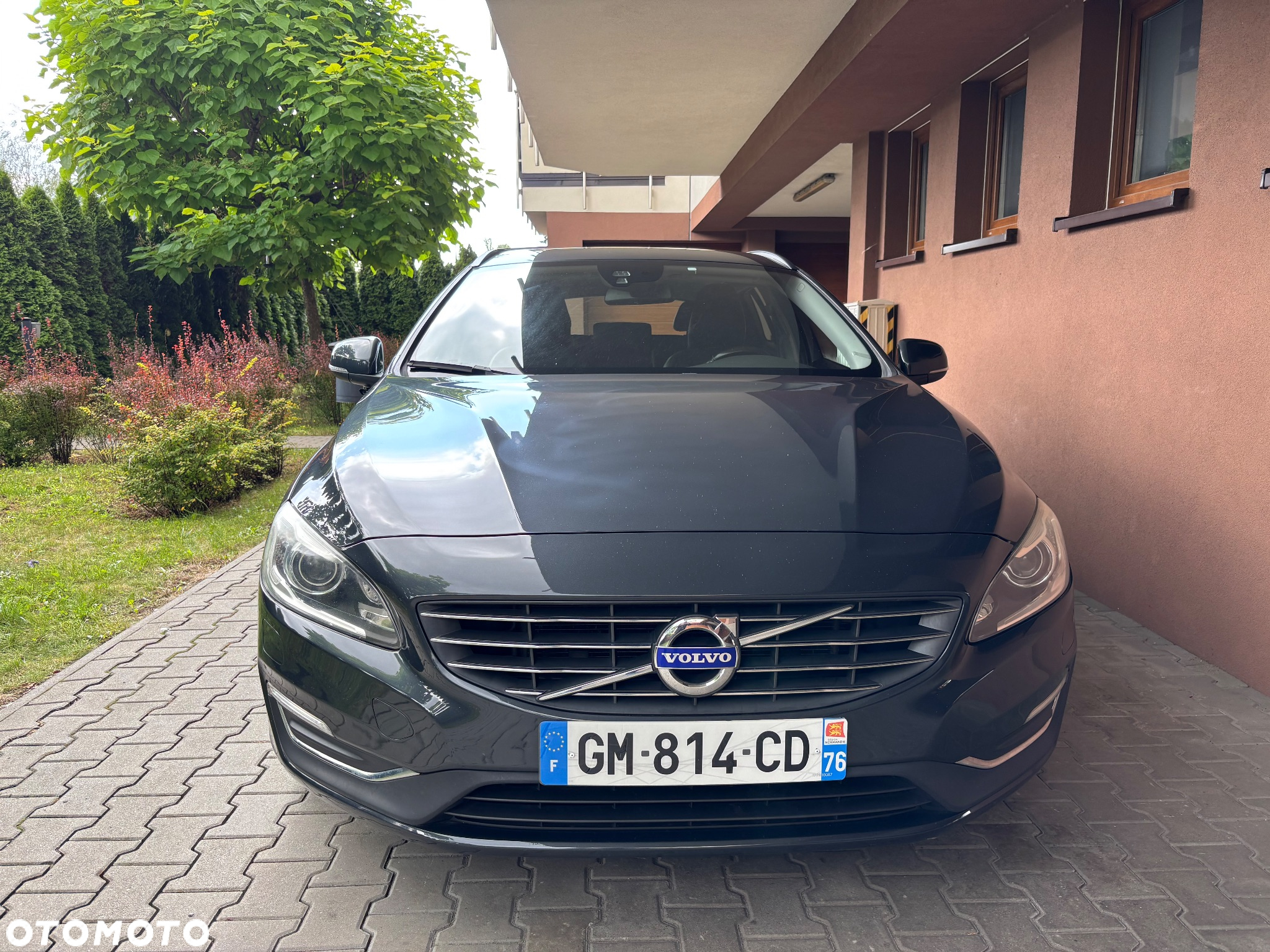 Volvo V60 T5 Drive-E Dynamic Edition (Momentum) - 40