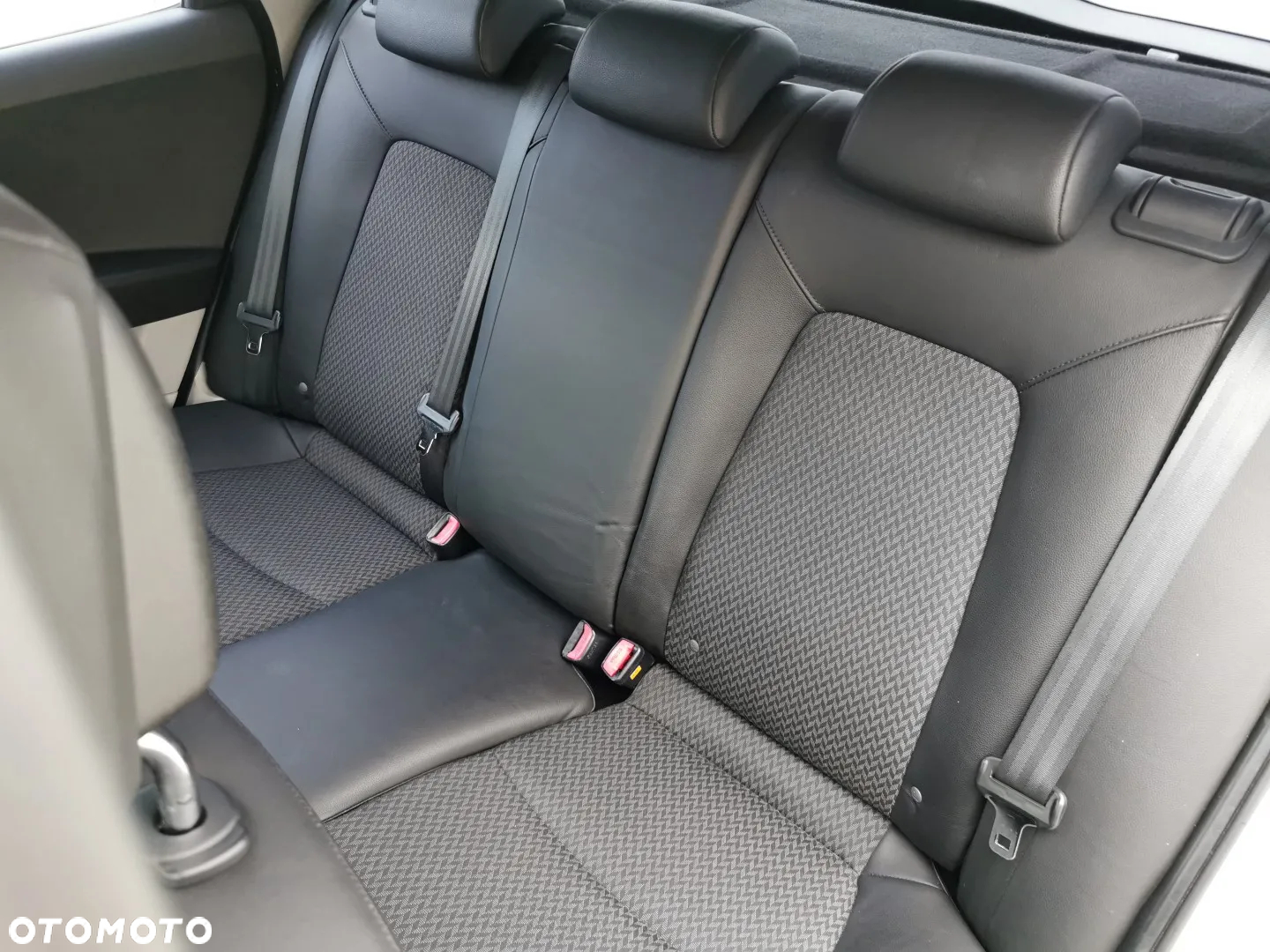 Kia Ceed - 14