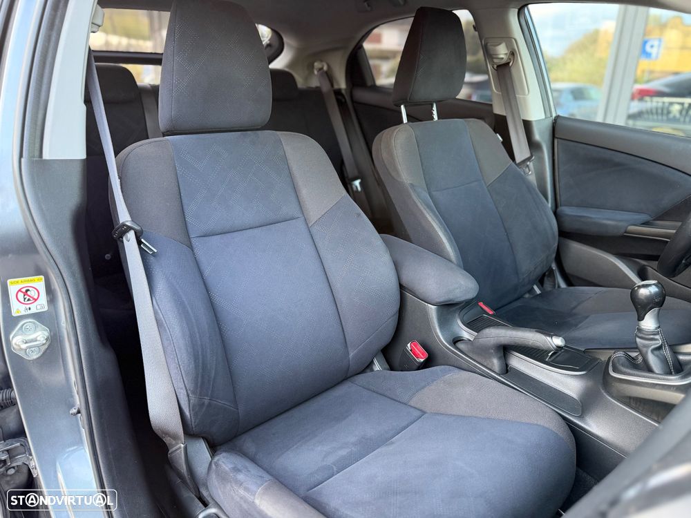 Honda Civic 1.4 i-VTEC - 19