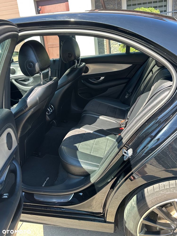 Mercedes-Benz Klasa E 220 d 4-Matic 9G-TRONIC - 6