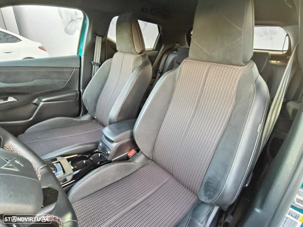 DS DS3 Crossback E-TENSE PERFORMANCE LINE + - 26