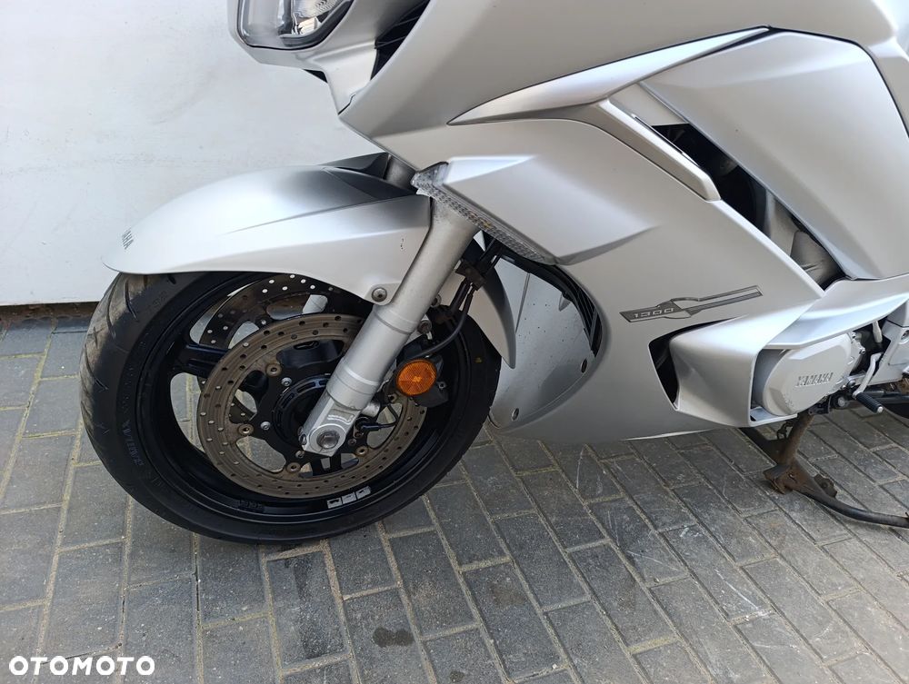 Yamaha FJR - 8