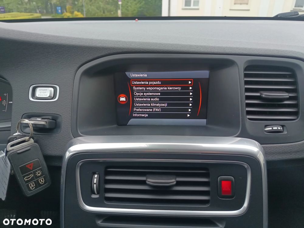 Volvo V60 D3 Edition - 14