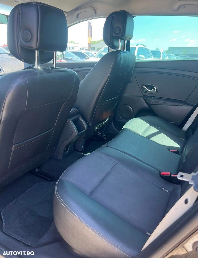 Renault Megane ENERGY dCi 110 Start & Stop Bose Edition - 10
