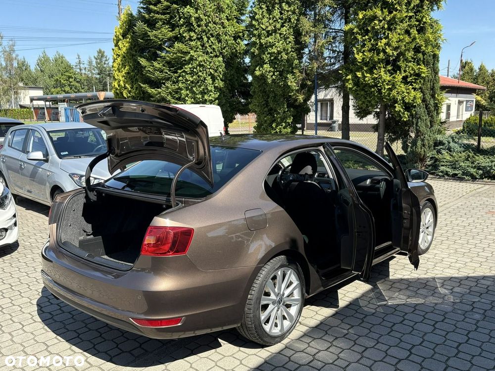 Volkswagen Jetta - 29