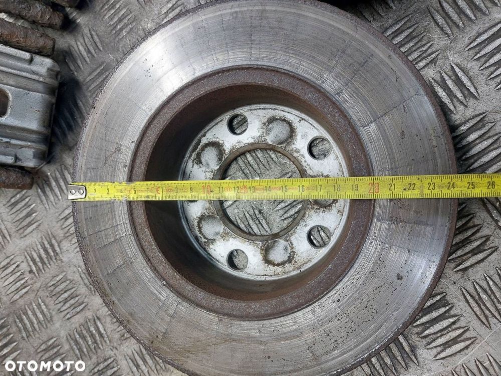 TARCZE HAMULCOWE TYŁ + KLOCKI + ZACISKI VOLKSWAGEN PASSAT B5 - 3