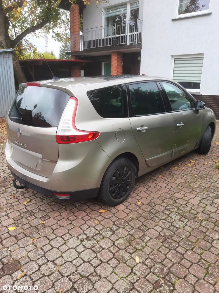 Renault Grand Scenic - 7