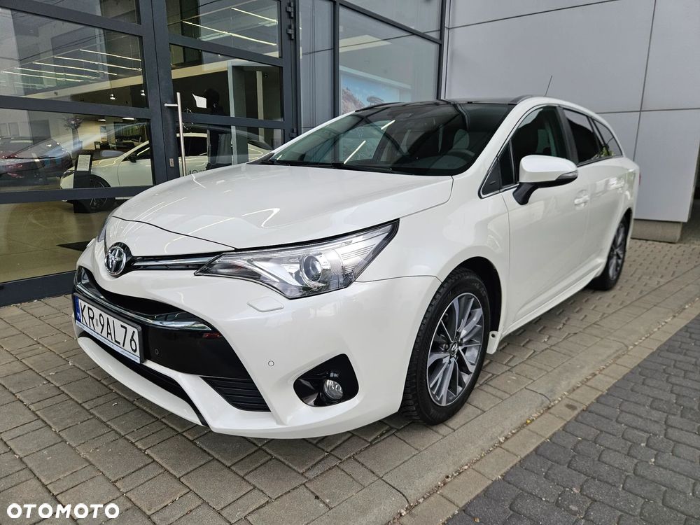 Toyota Avensis 1.8 Prestige MS - 1