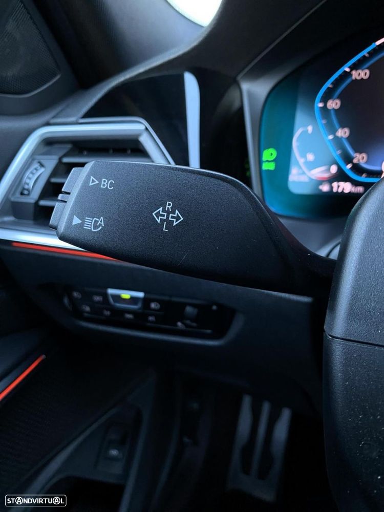 BMW 320 d Pack Desportivo M Auto - 14