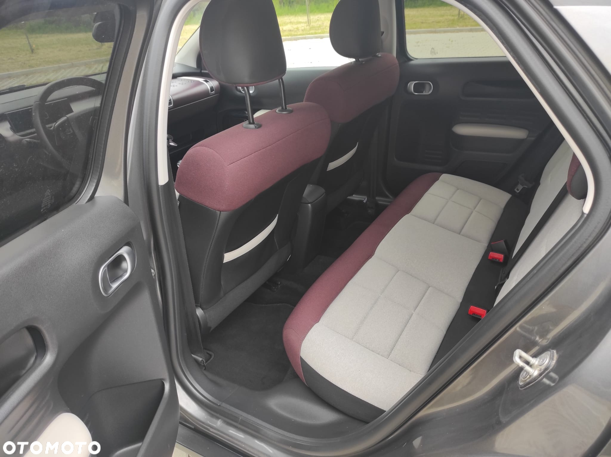 Citroën C4 Cactus - 12