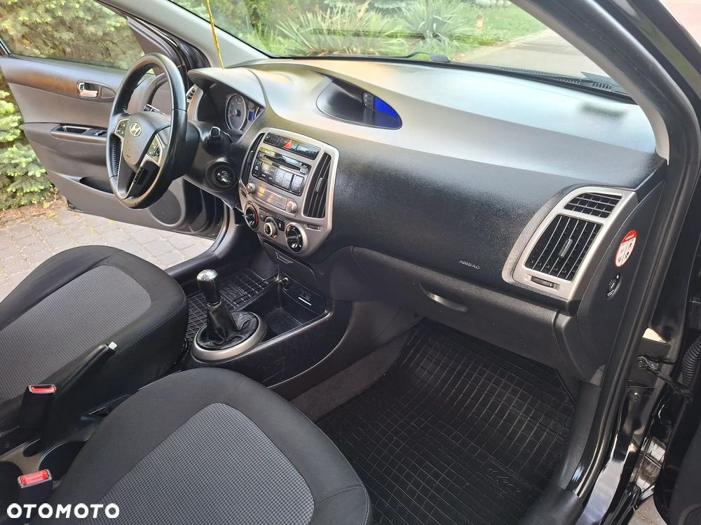 Hyundai i20 1.25 Classic + - 17