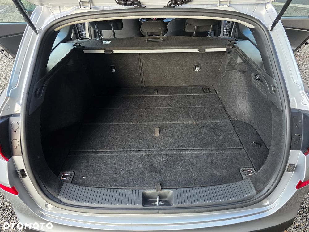 Hyundai i30 1.5 DPI Classic + - 4