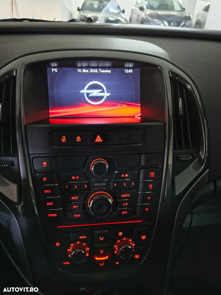 Opel Astra 2.0 CDTI Automatik Exklusiv - 11