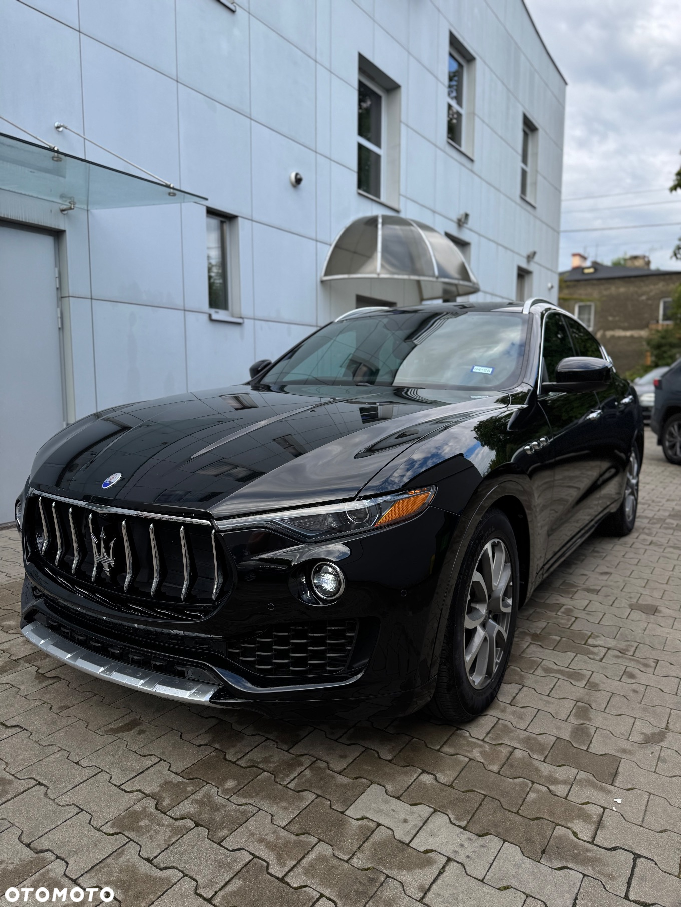 Maserati Levante Q4 Executive - 6