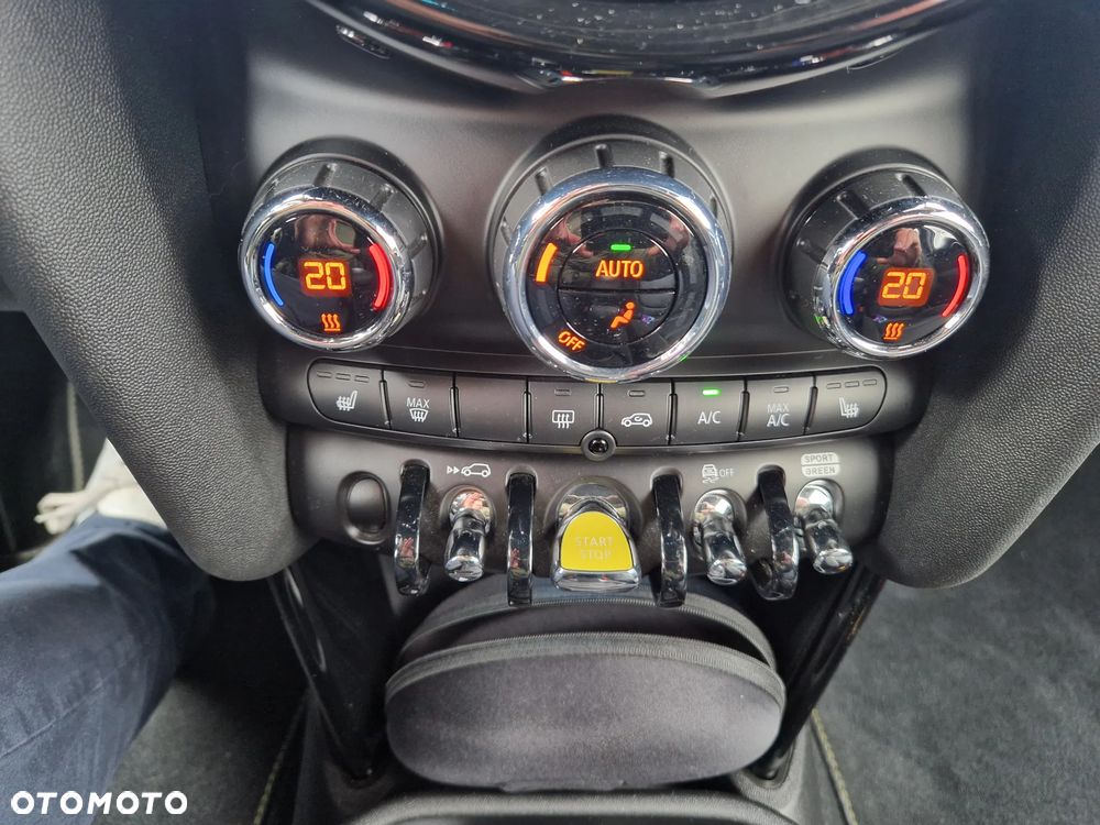 MINI Cooper SE Electric Trim - 18