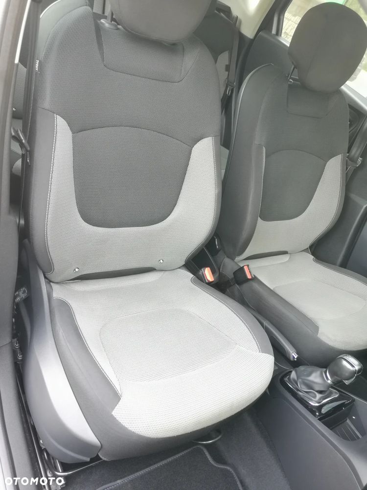 Renault Captur 1.5 dCi Intens EDC - 21