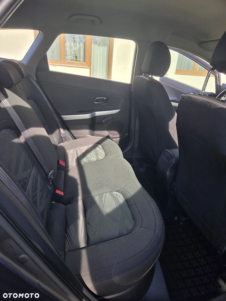 Kia Ceed - 11
