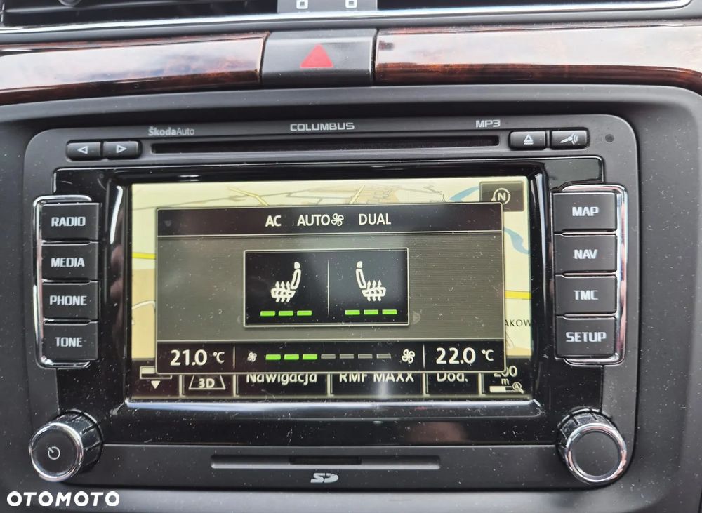 Skoda Superb 2.0 TDI L&K DSG - 26