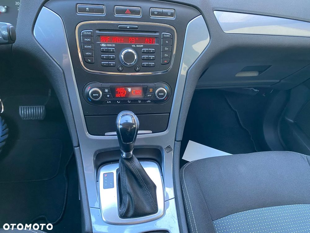 Ford Mondeo - 17