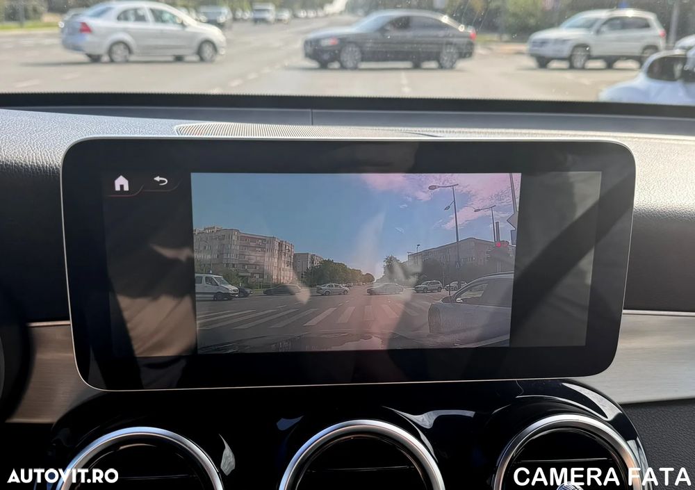 Mercedes-Benz GLC 300 e 4Matic 9G-TRONIC AMG Line Plus - 33