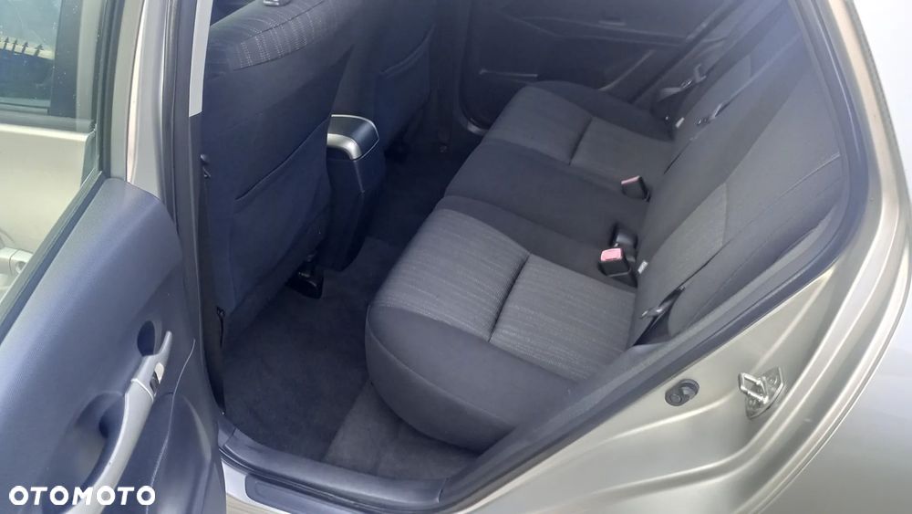 Toyota Auris 1.33 VVT-i - 18