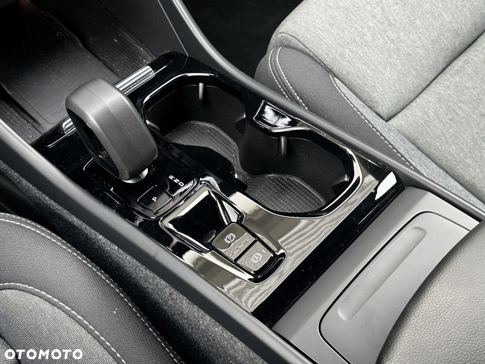 Volvo XC 40 - 22