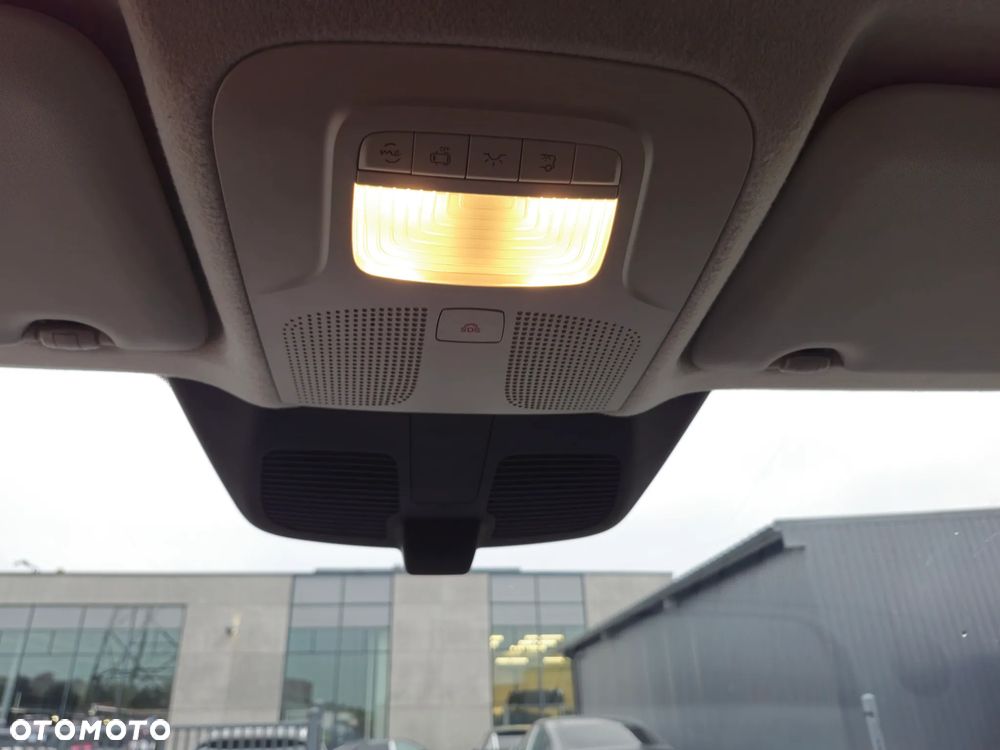 Mercedes-Benz Vito 119 - 24