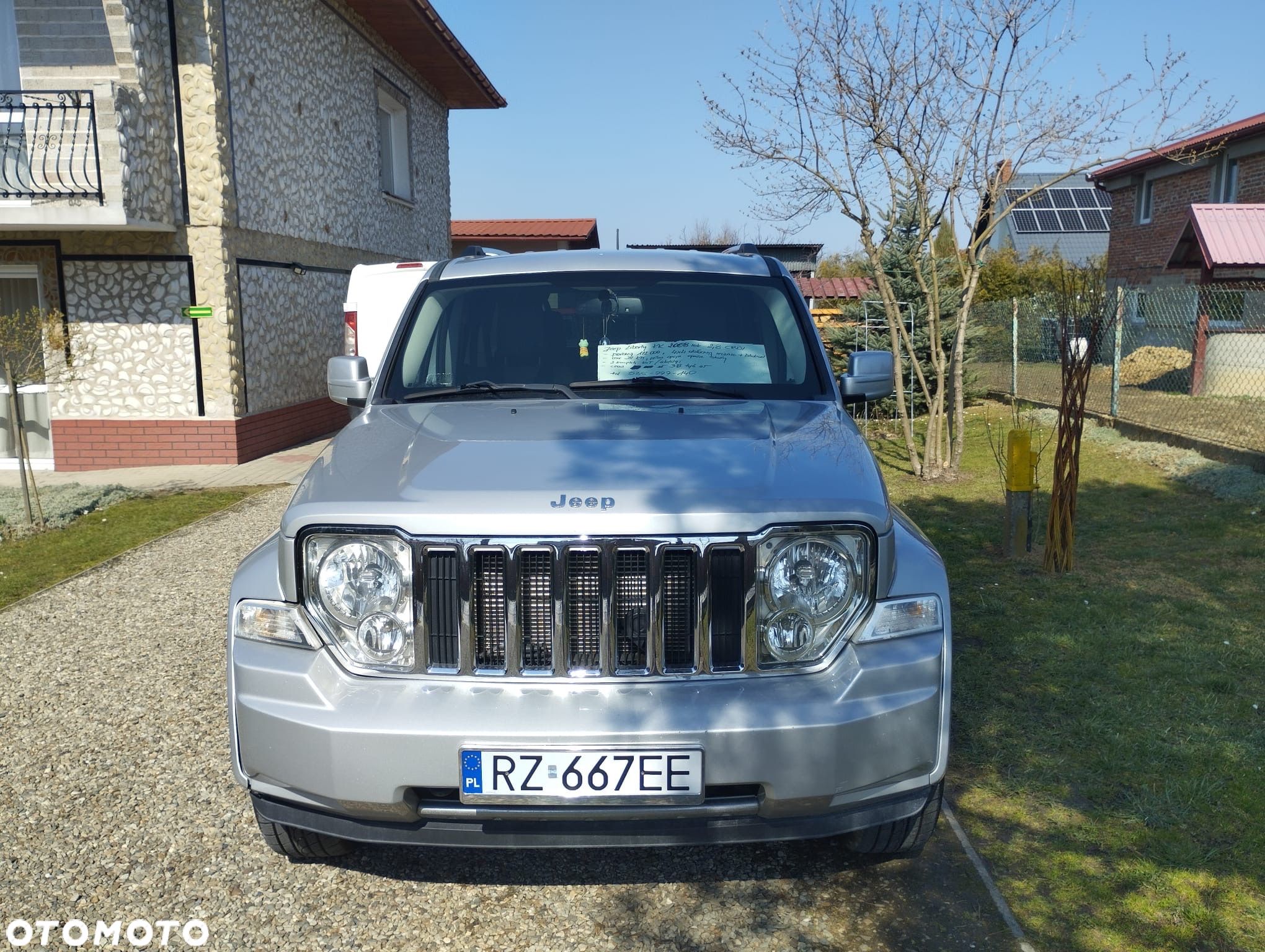 Jeep Cherokee - 1