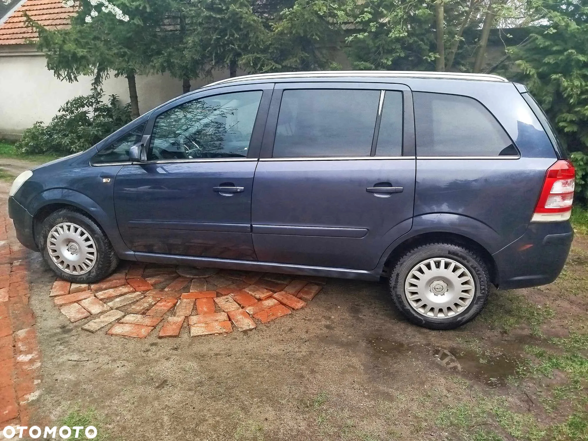 Opel Zafira 1.8 Cosmo - 4