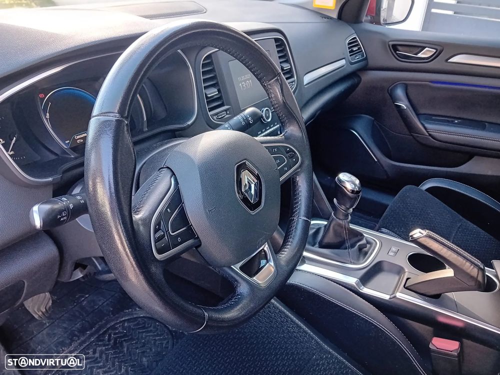 Renault Mégane - 5