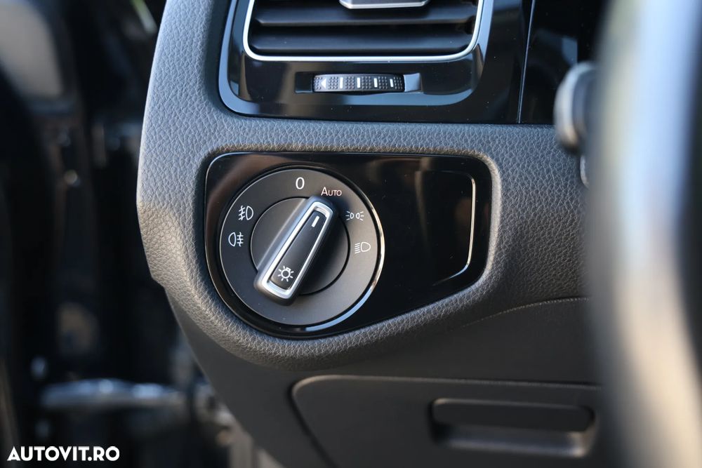 Volkswagen Golf 1.4 TSI Comfortline DSG - 17