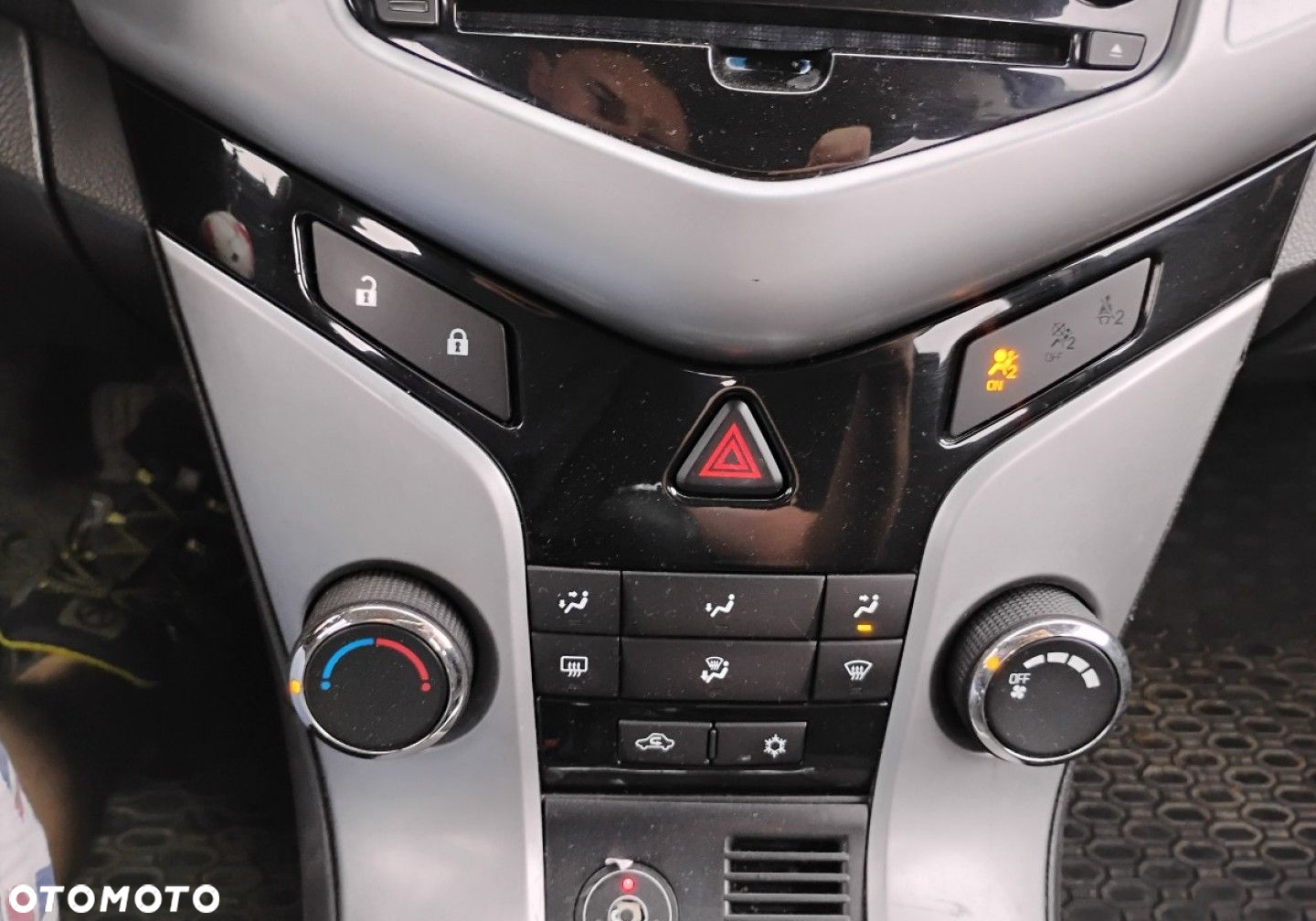 Chevrolet Cruze - 16