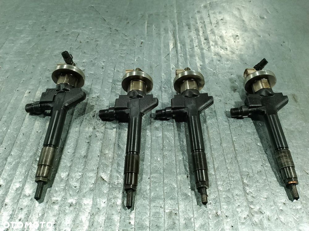 WTRYSKIWACZ MAZDA 6 ( 02-08 ) 13H50 2.0 DI - 1