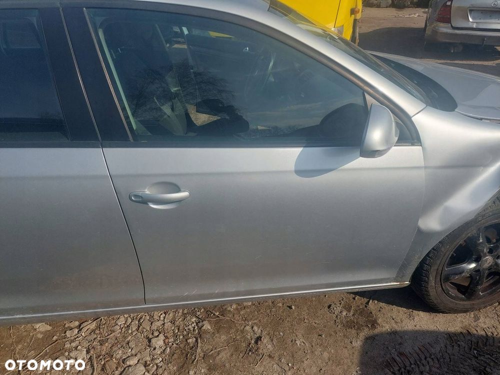 DRZWI KOMPLETNE PRAWY PRZÓD VOLKSWAGEN GOLF V LA7W - 2