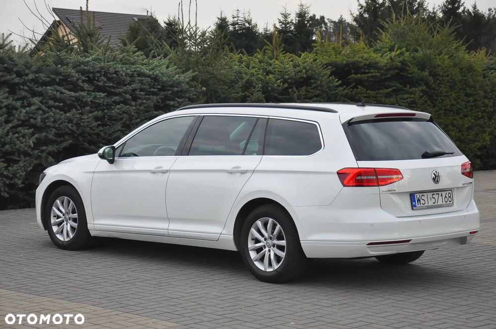 Volkswagen Passat - 20
