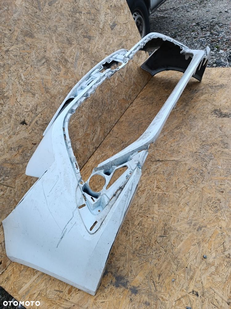 ZDERZAK PRZEDNI TOYOTA COROLLA E21 XII LIFT KOMBI HB - 7