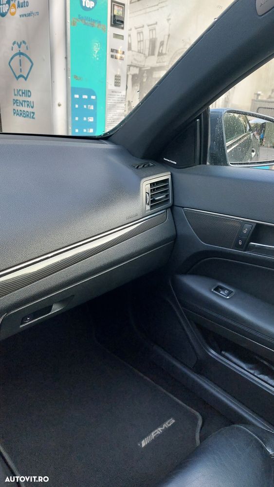 Mercedes-Benz E - 10