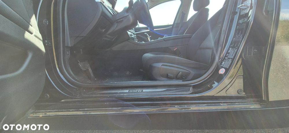 BMW Seria 5 520d Touring BluePerformance Sport-Aut - 6