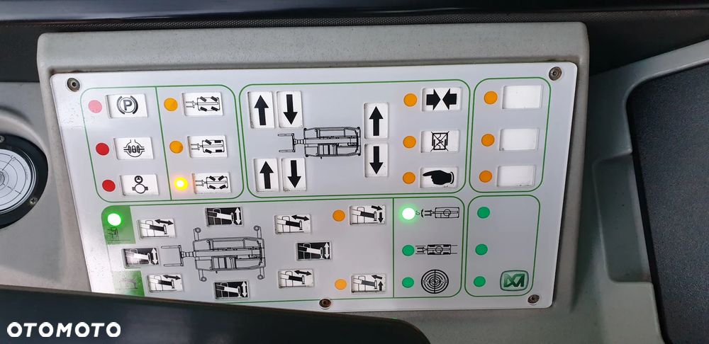 Merlo 60.24MCSS /kosz hydr. rozkładany/pilot/widły/sprowadzona - 13