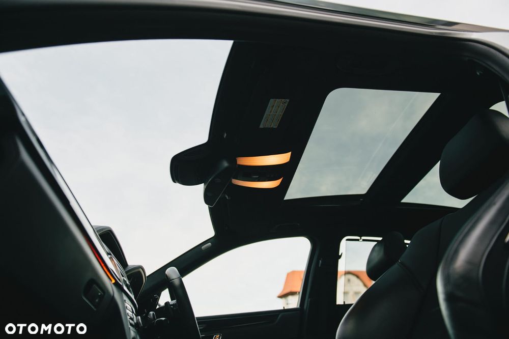 Mercedes-Benz Klasa E 63 AMG AMG Speedshift 7G-MCT - 36