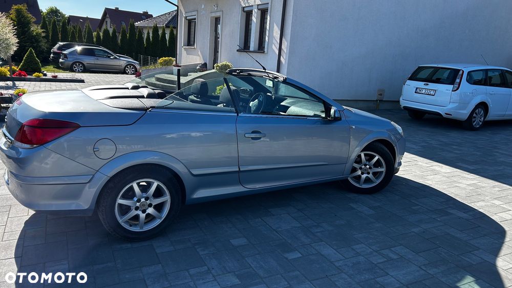 Opel Astra 1.6 Edition - 11