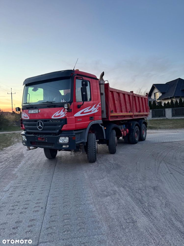 Mercedes-Benz Actros - 1