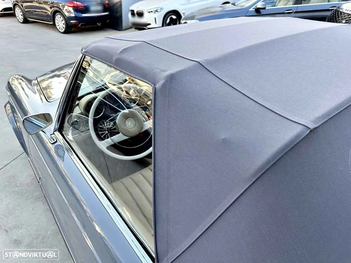 Mercedes-Benz 230 - 8
