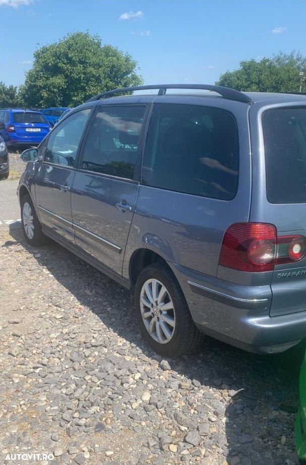 Volkswagen Sharan - 3