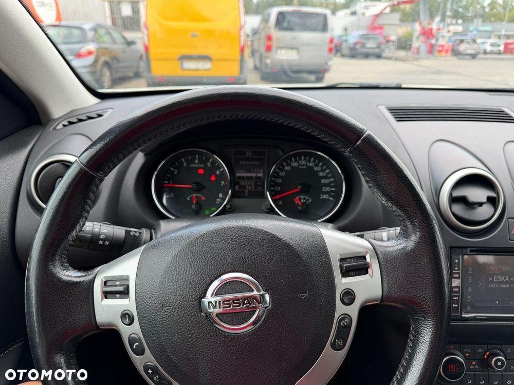 Nissan Qashqai 2.0 4x4 Tekna - 10